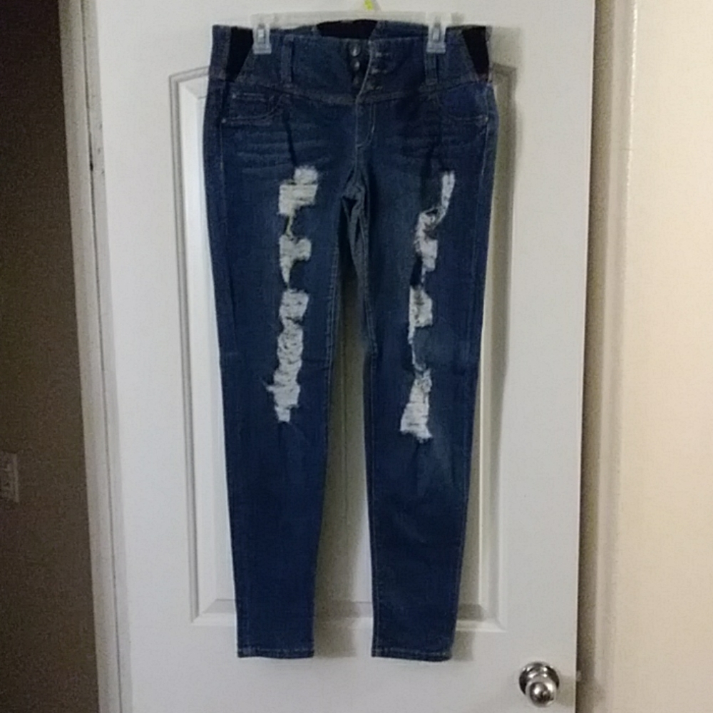 Ripped blue stretch jeans
